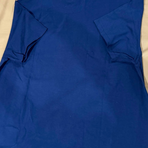 Men’s XXL blue short sleeve t-shirt with gold Memorial Auditorium “The Aud” logo - Picture 5 of 6